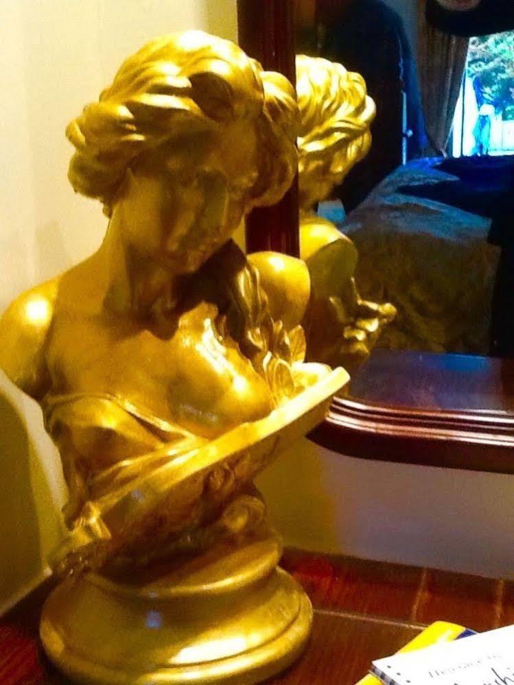 Отель Berkeley House Эр Экстерьер фото